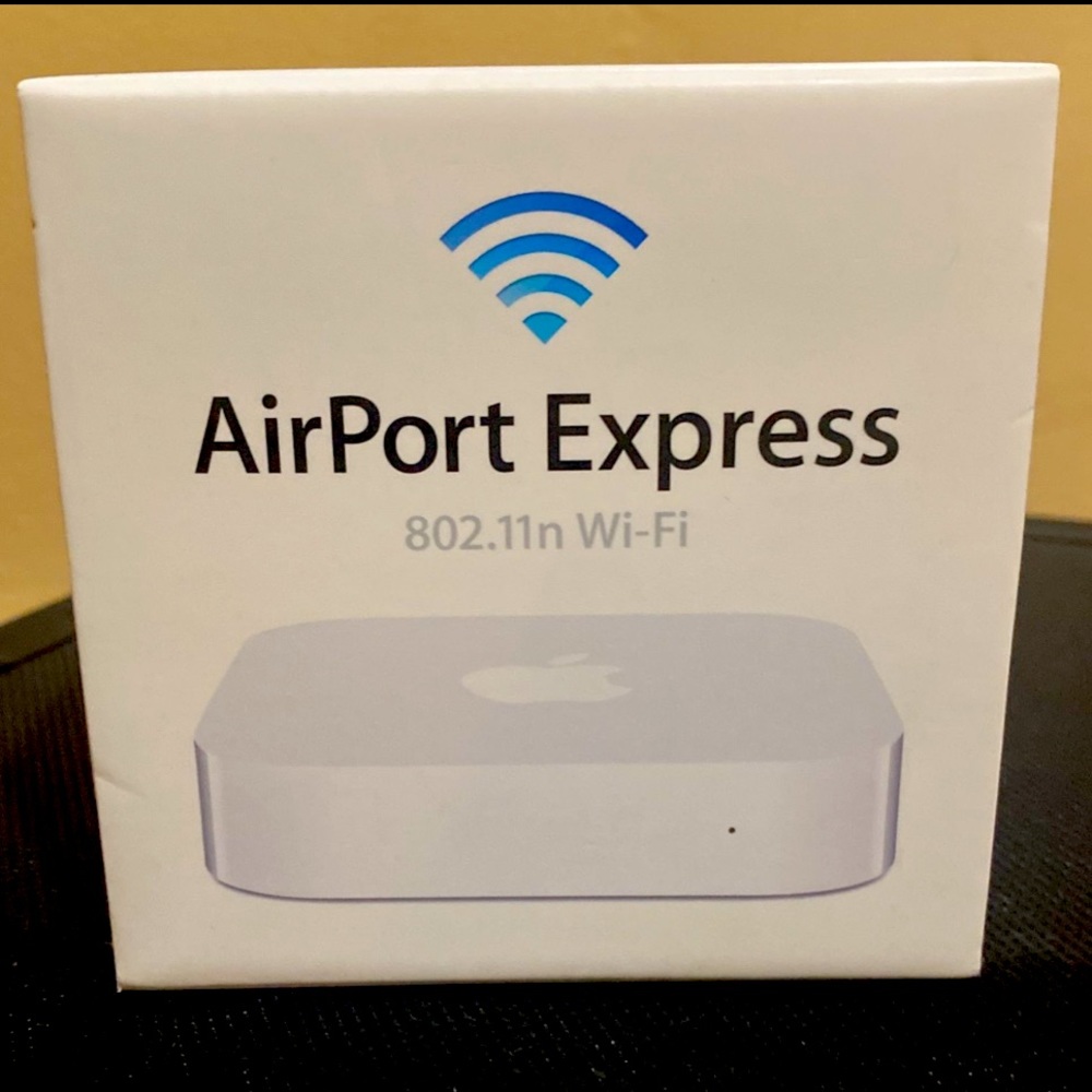 Apple AirPort Express Base Station MC414 Wireless Router